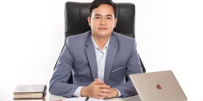 Giới thiệu tiểu sử của Quốc Vinh